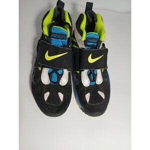 Size 6.5 Y- Nike Air Diamond Turf 2 2012 Red Gold
